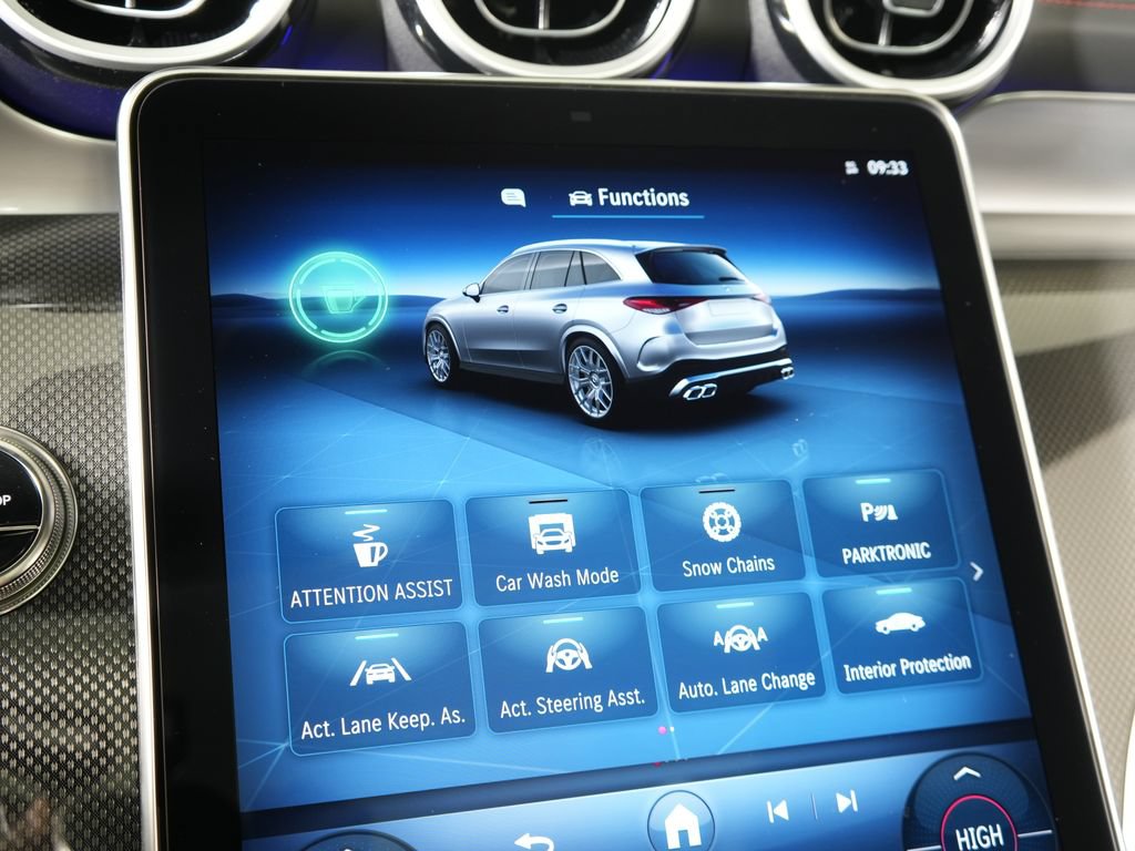 Certified 2026 Mercedes-Benz GLC 43 AMG 4MATIC image 24