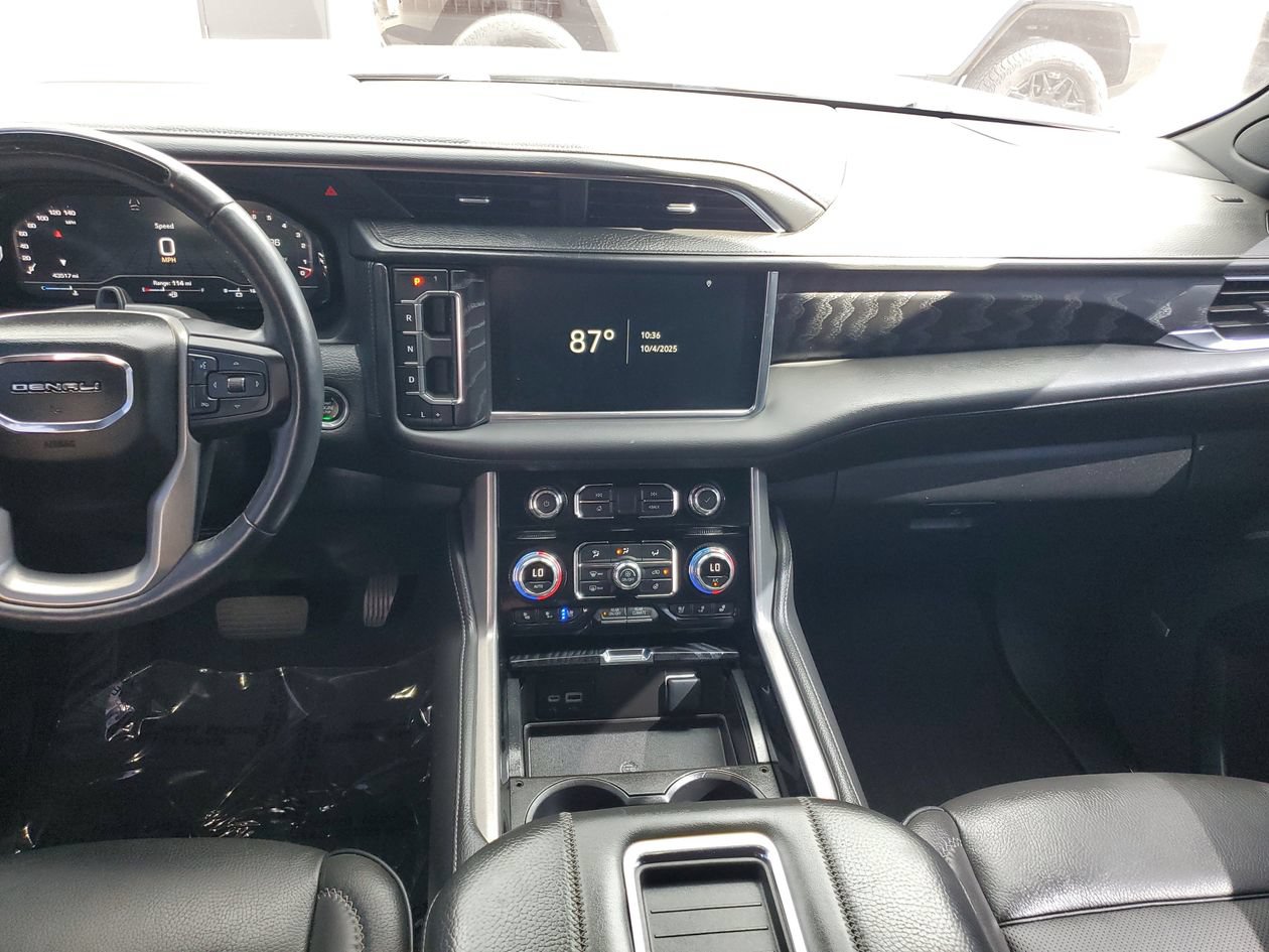 Used 2023 GMC Yukon Denali w/ Advanced Technology Package RWD image 13
