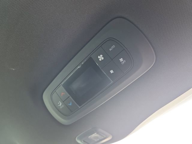 New 2026 Chrysler Pacifica Select image 36