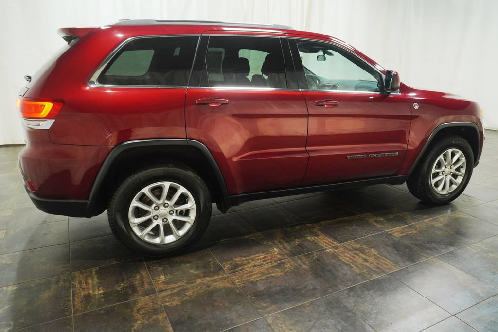 Used 2021 Jeep Grand Cherokee Laredo w/ Security & Convenience Group AWD/4WD image 4