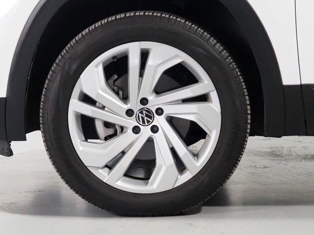 Used 2023 Volkswagen Atlas SE w/ Technology Package image 45