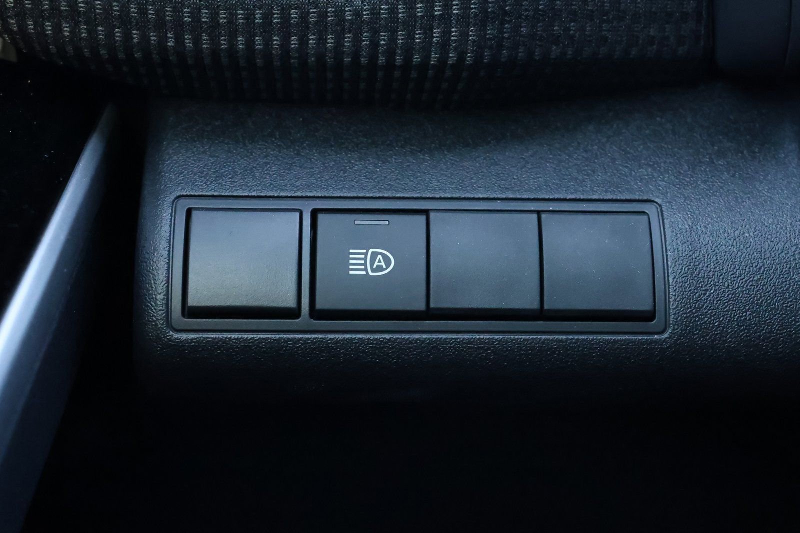 Used 2023 Toyota bZ4X XLE w/ Weather Package image 27