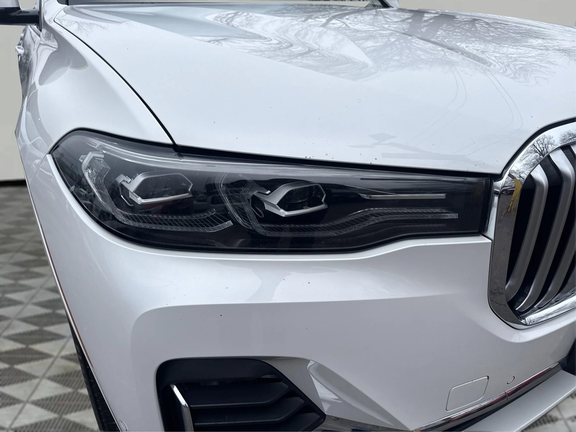 Used 2019 BMW X7 xDrive40i w/ Premium Package image 32