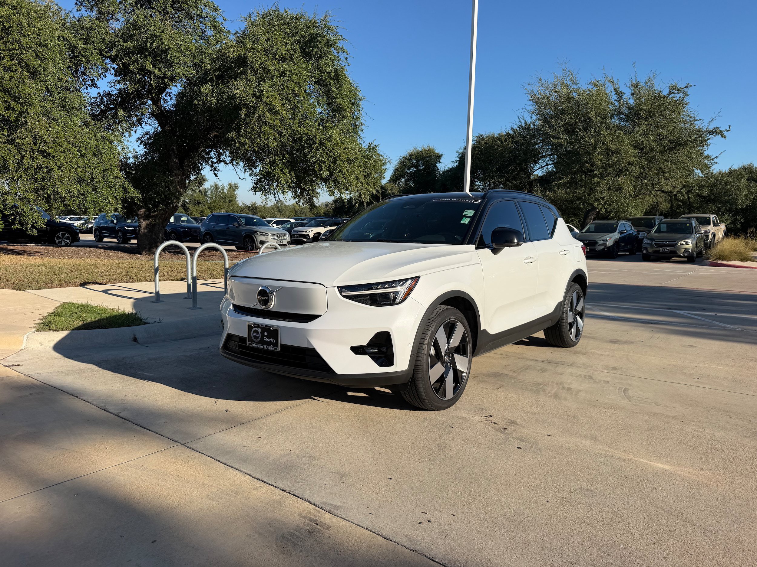 Certified 2024 Volvo XC40 Recharge Plus w/ Protection Package Premier RWD image 2