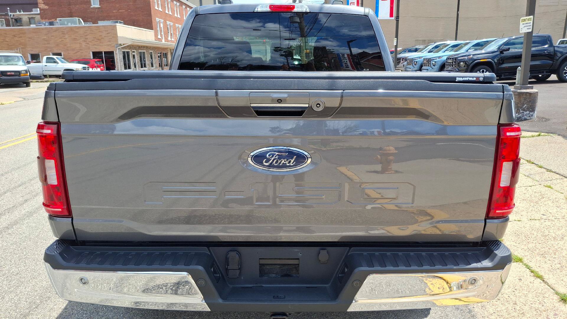 Used 2022 Ford F150 XLT w/ Equipment Group 302A High AWD/4WD image 5