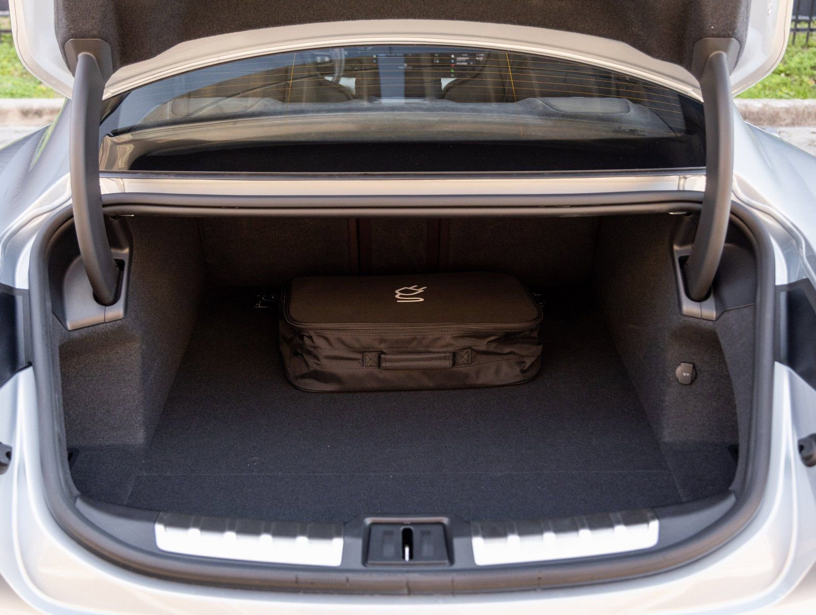 New 2026 Porsche Taycan Turbo S image 30