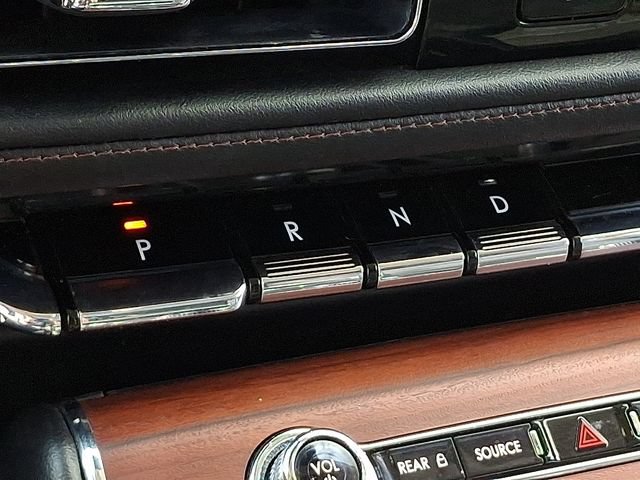 Used 2022 Lincoln Aviator Reserve w/ Elements Package Plus RWD image 15