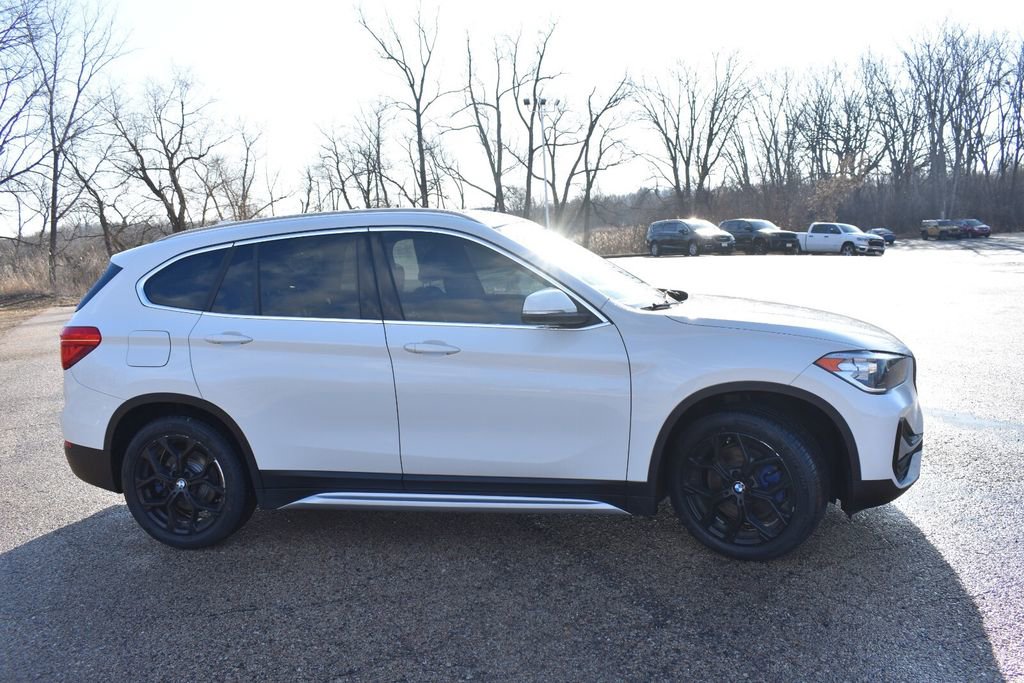 Used 2020 BMW X1 xDrive28i image 9