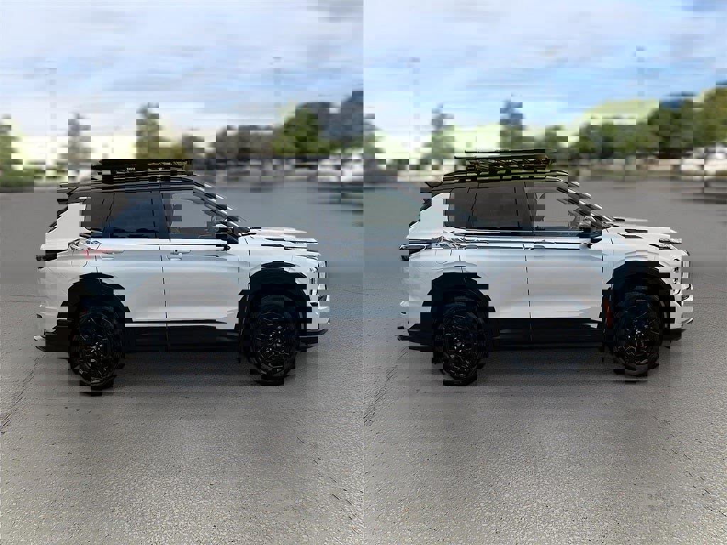 New 2025 Mitsubishi Outlander Trail Edition image 8