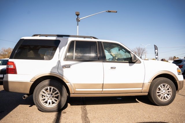 Used 2013 Ford Expedition XLT image 3