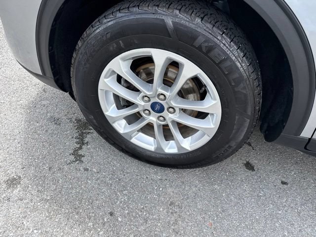 Certified 2022 Ford Escape SE w/ Cold Weather Package AWD/4WD image 12