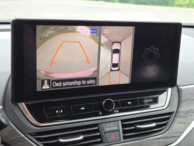 Used 2025 Nissan Altima 2.5 SL FWD image 18