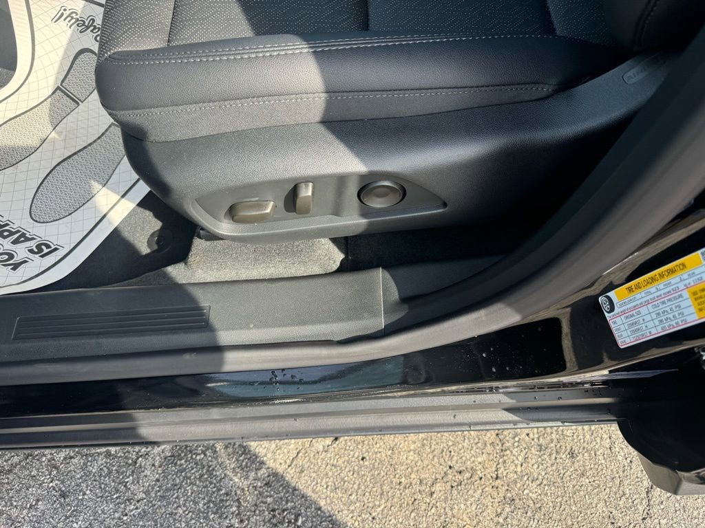 New 2026 Chevrolet Equinox LT w/ Convenience Package II image 13