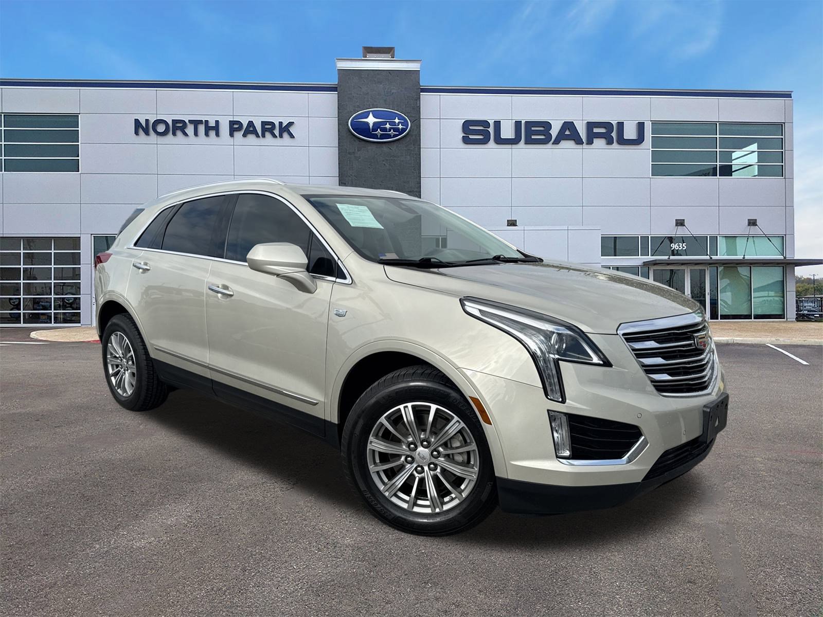Used 2017 Cadillac XT5 Luxury w/ Driver Awareness Package