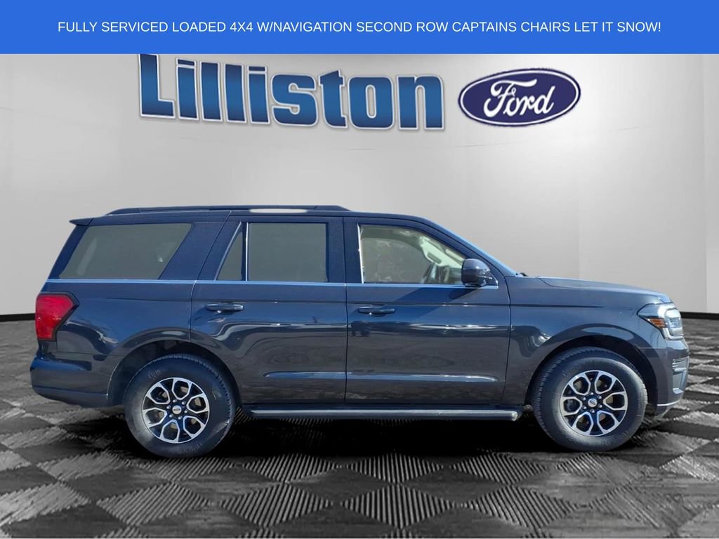 Used 2024 Ford Expedition XLT image 2
