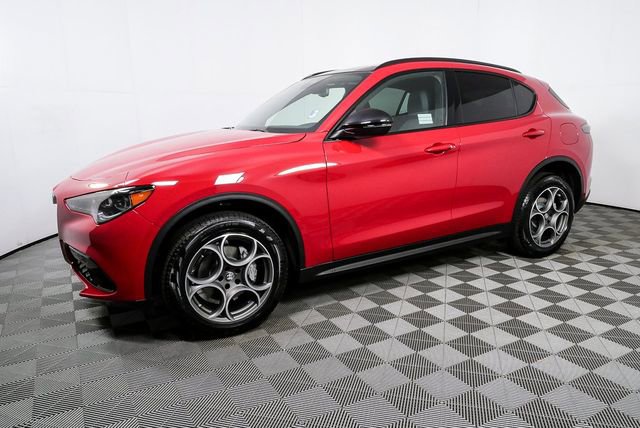 New 2025 Alfa Romeo Stelvio Sprint image 27