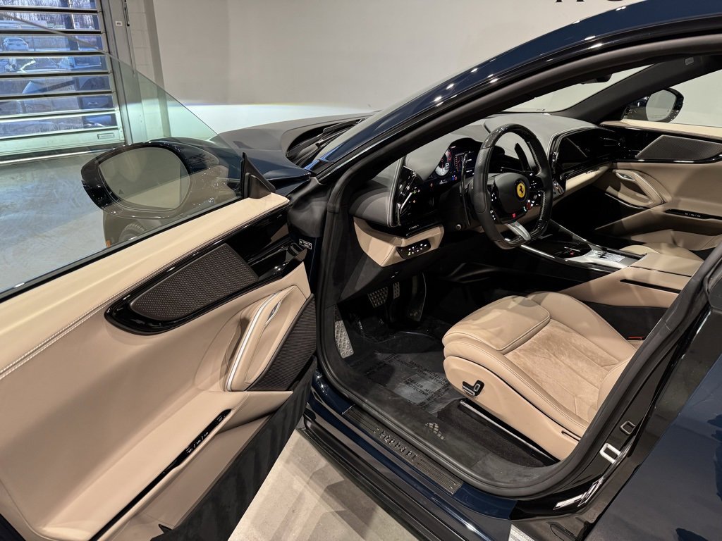 Used 2024 Ferrari Purosangue image 11