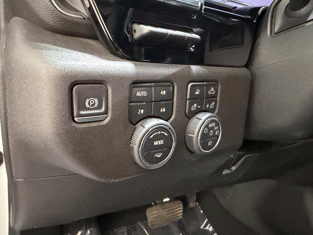 Used 2024 Chevrolet Silverado 3500 LTZ w/ LTZ Plus Package AWD/4WD image 7