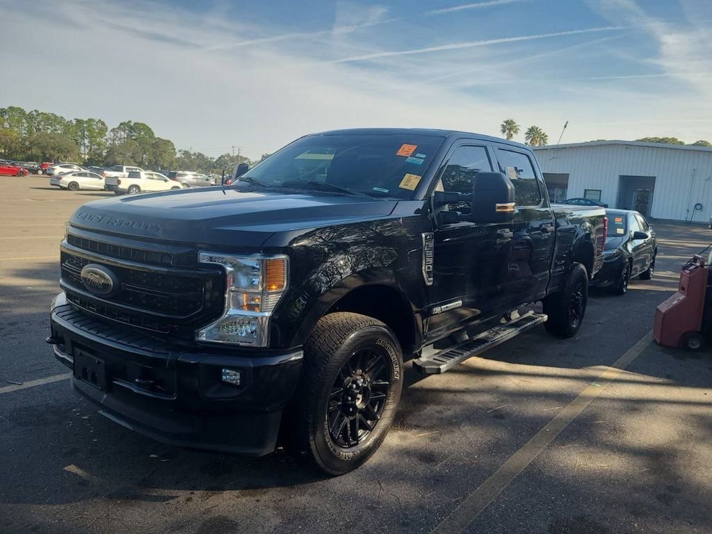 Used 2022 Ford F250 XLT w/ Black Appearance Package image 3