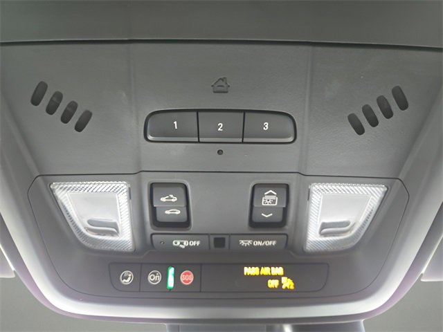 Used 2022 Cadillac XT4 Luxury w/ Cold Weather Package image 16