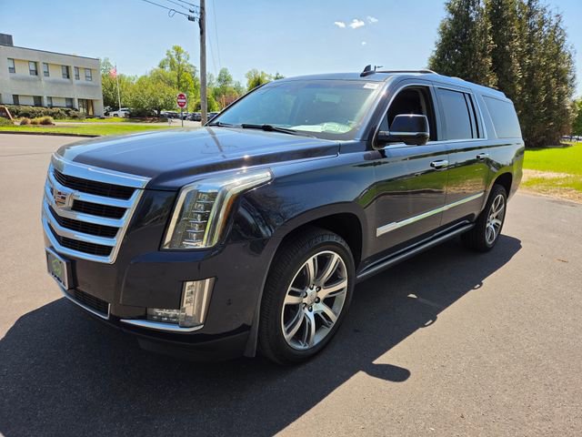 Used 2017 Cadillac Escalade ESV Premium Luxury AWD/4WD image 3