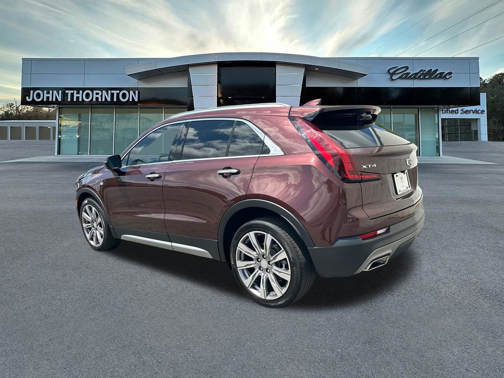 Certified 2022 Cadillac XT4 Premium Luxury w/ Enhanced Visibility Package FWD image 7