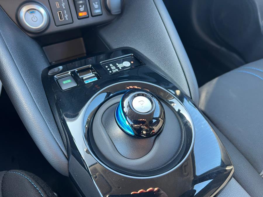 Used 2024 Nissan Leaf SV Plus image 26