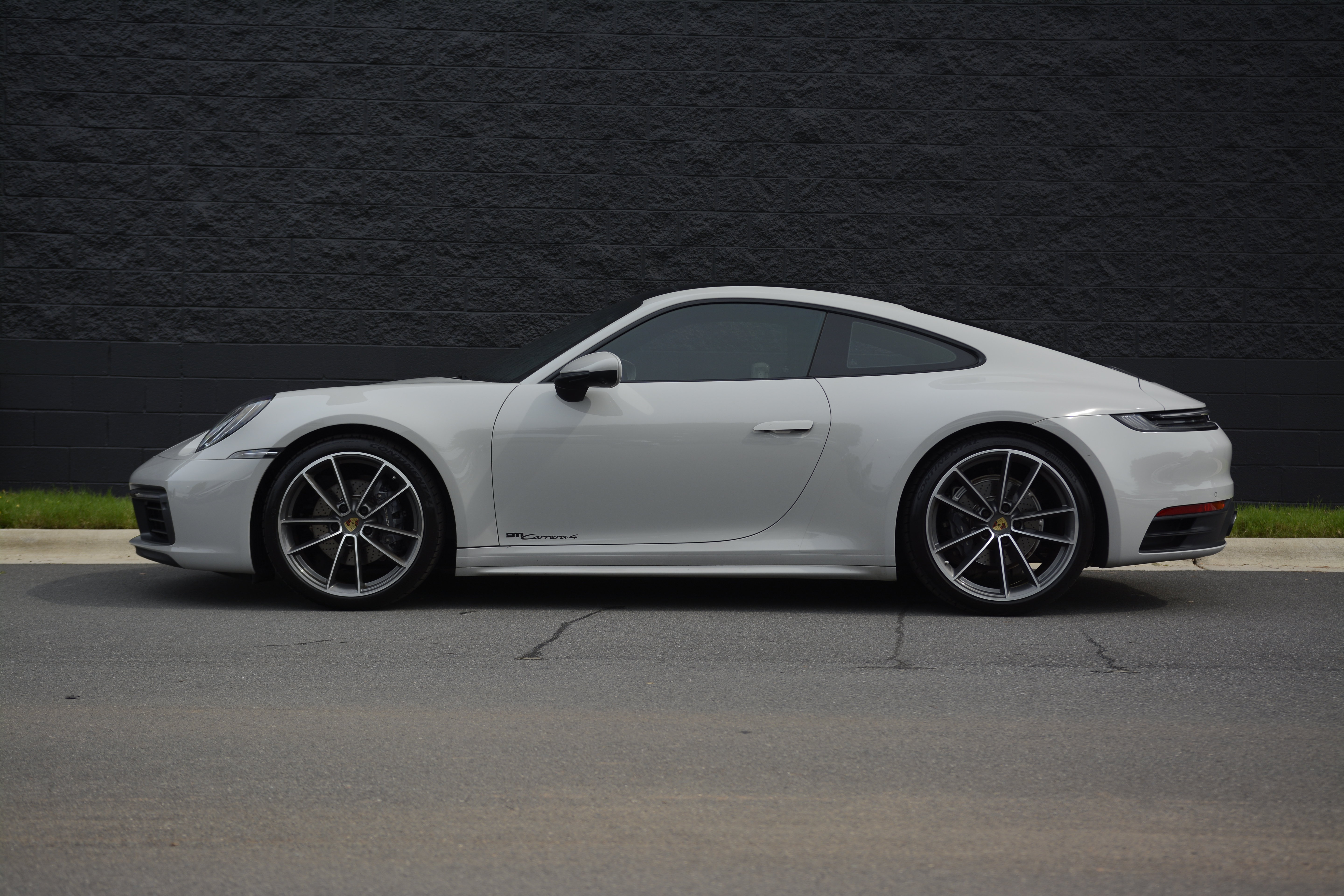Certified 2021 Porsche 911 Carrera 4 AWD/4WD image 2