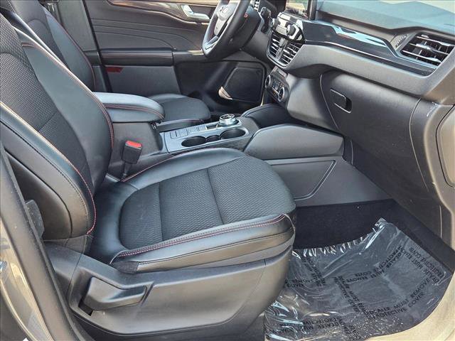 Used 2025 Ford Escape ST-Line image 20