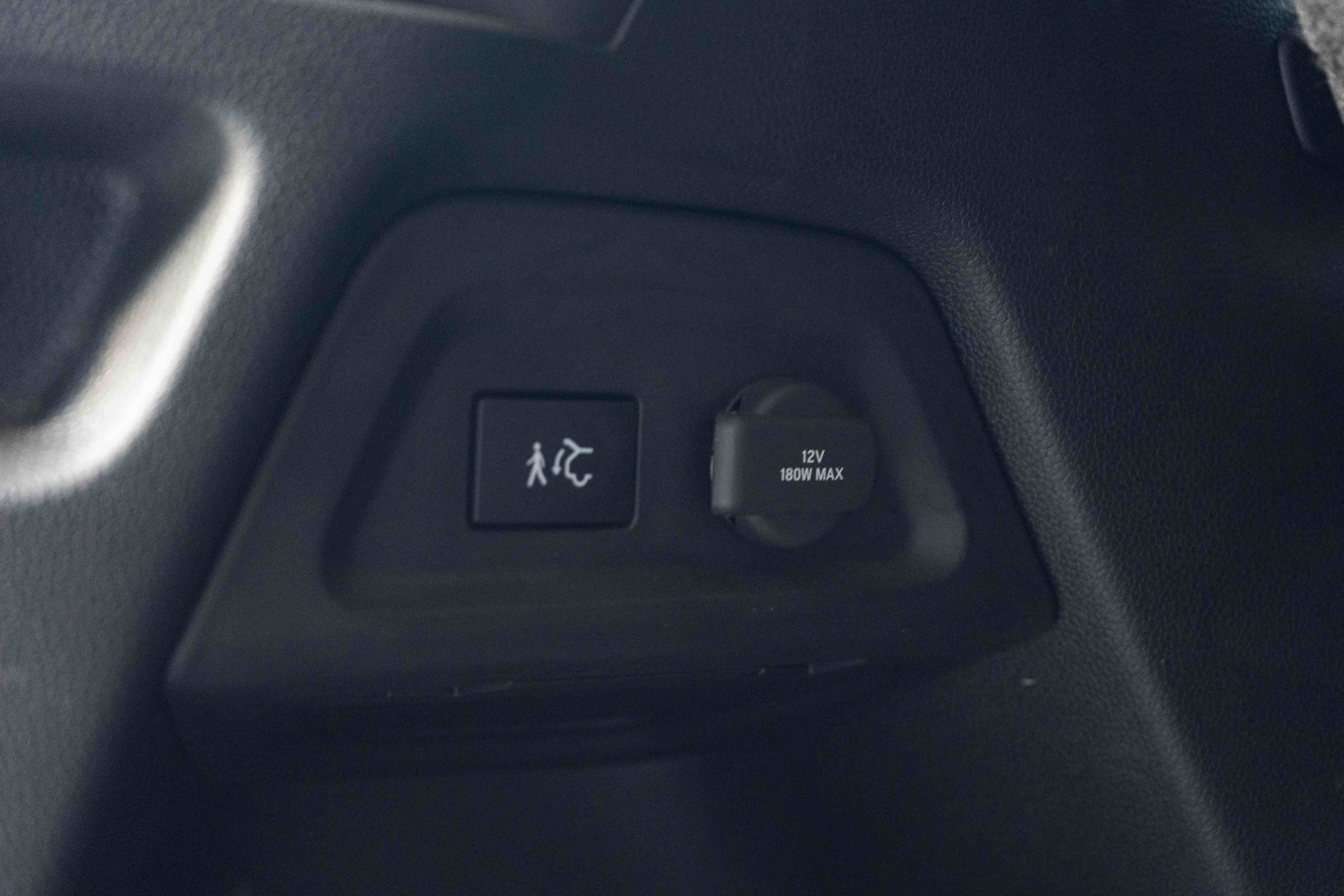 Used 2025 Honda Pilot Touring image 45