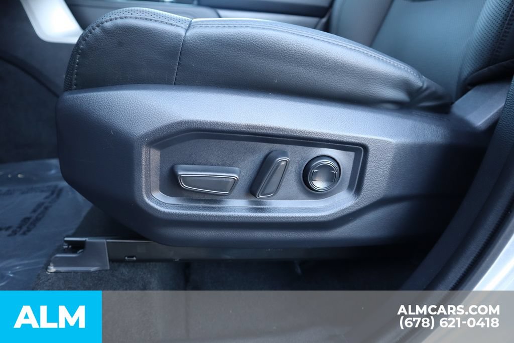 Used 2025 Toyota Sequoia Limited AWD/4WD image 12