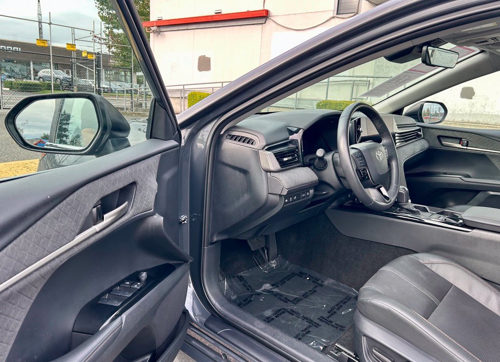 Certified 2025 Toyota Camry XLE FWD image 9