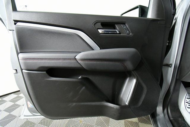Used 2024 Chevrolet Colorado Z71 w/ Z71 Convenience Package 2 image 21