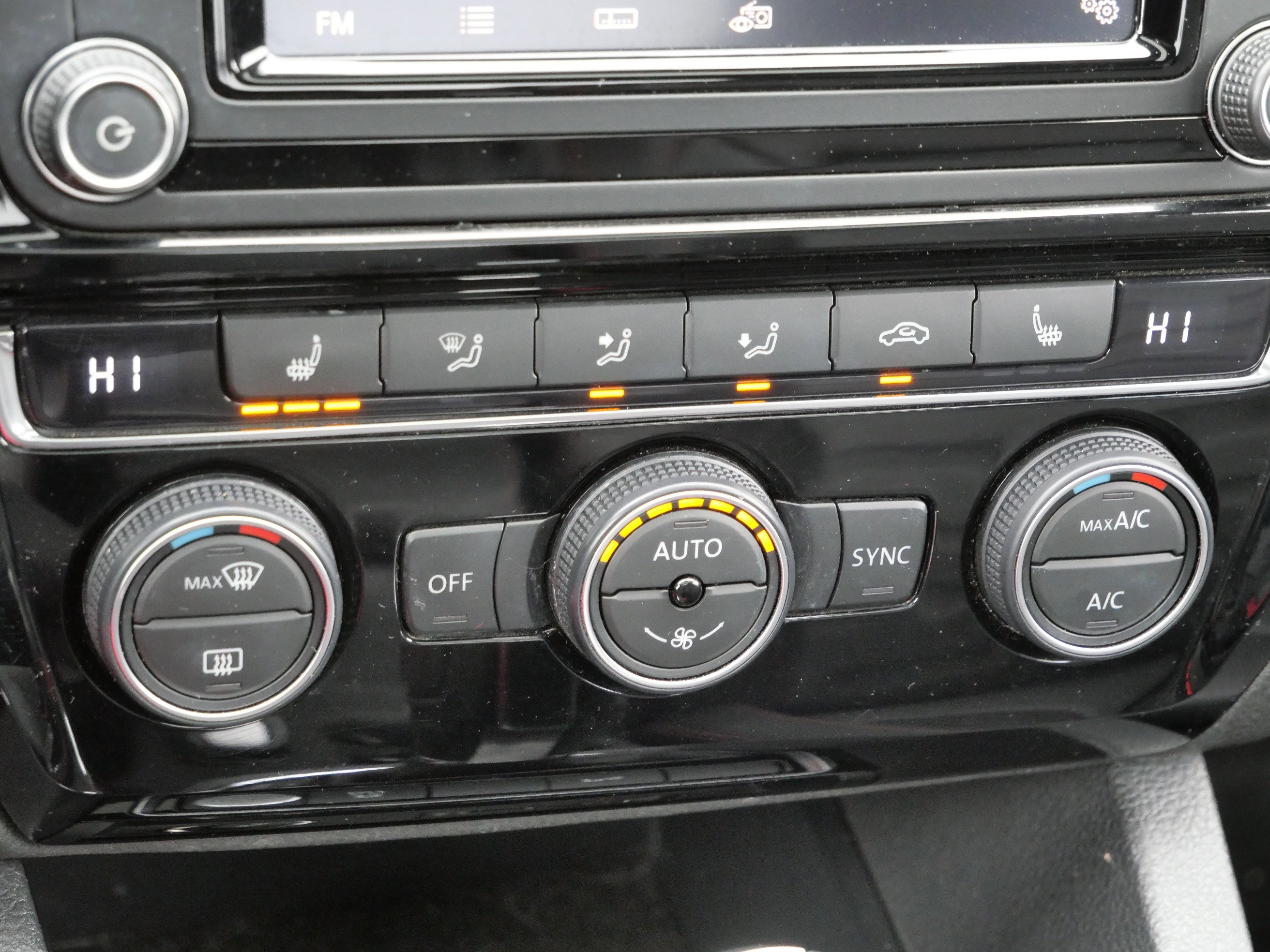 Used 2018 Volkswagen Jetta GLI image 23