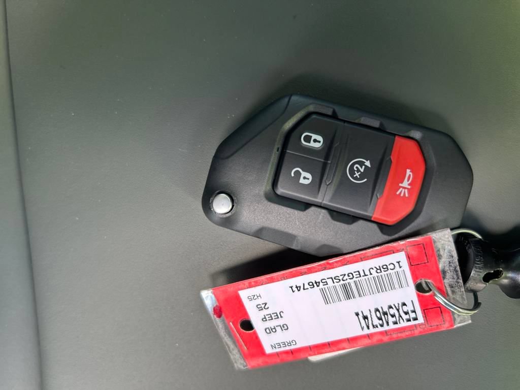 New 2025 Jeep Gladiator Mojave AWD/4WD image 30