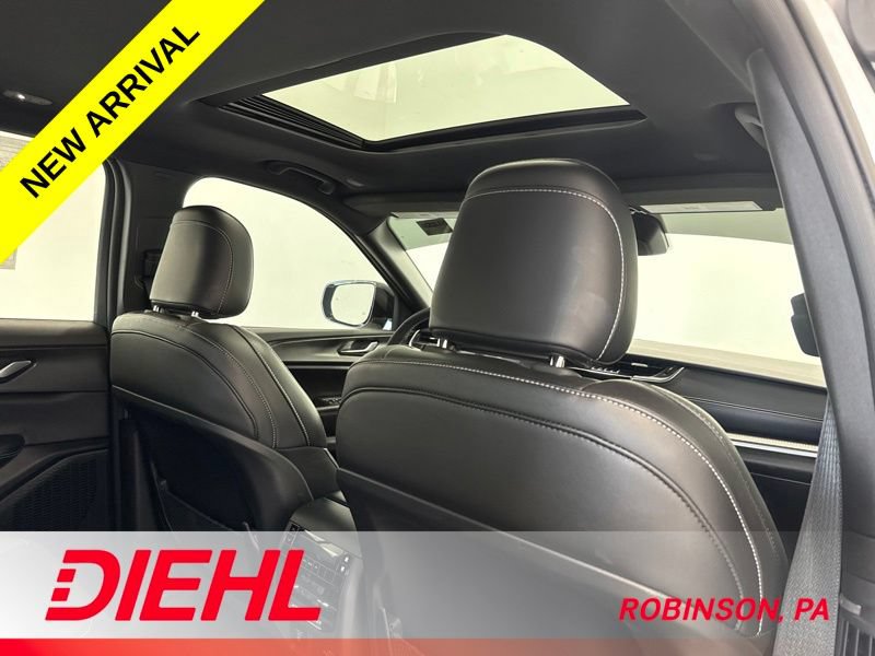 Used 2023 Jeep Grand Cherokee L Laredo AWD/4WD image 13