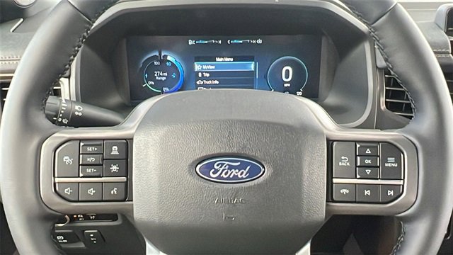 New 2025 Ford F150 Lightning Lariat image 38