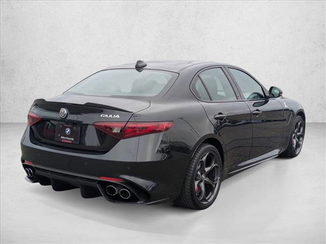 Used 2018 Alfa Romeo Giulia Quadrifoglio w/ Driver Assist Dynamic Package image 5