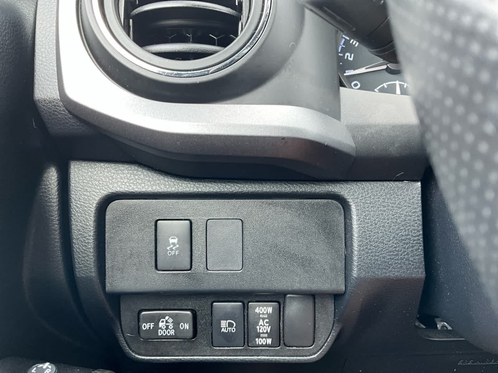 Used 2020 Toyota Tacoma 4x4 Double Cab image 19