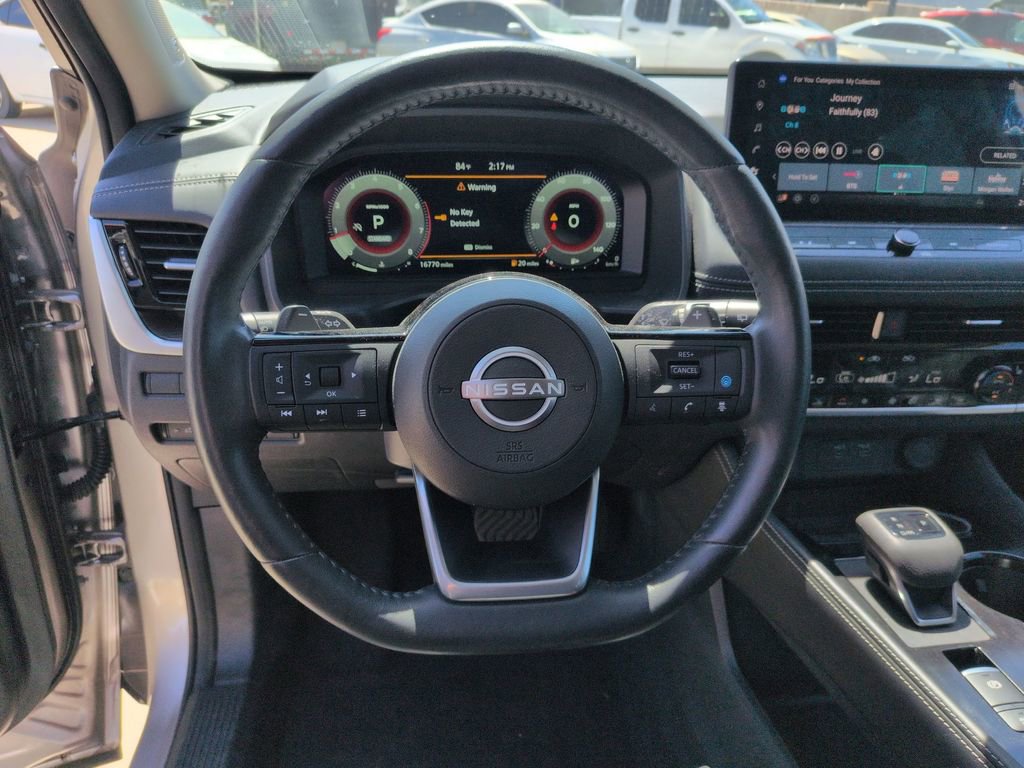 Used 2024 Nissan Rogue Platinum w/ Platinum Premium Package FWD image 19