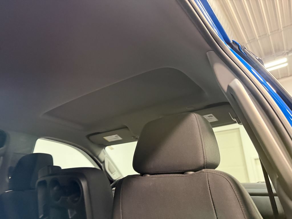 Used 2023 Chevrolet Silverado 1500 Custom w/ LPO, Dark Essentials Package AWD/4WD image 18
