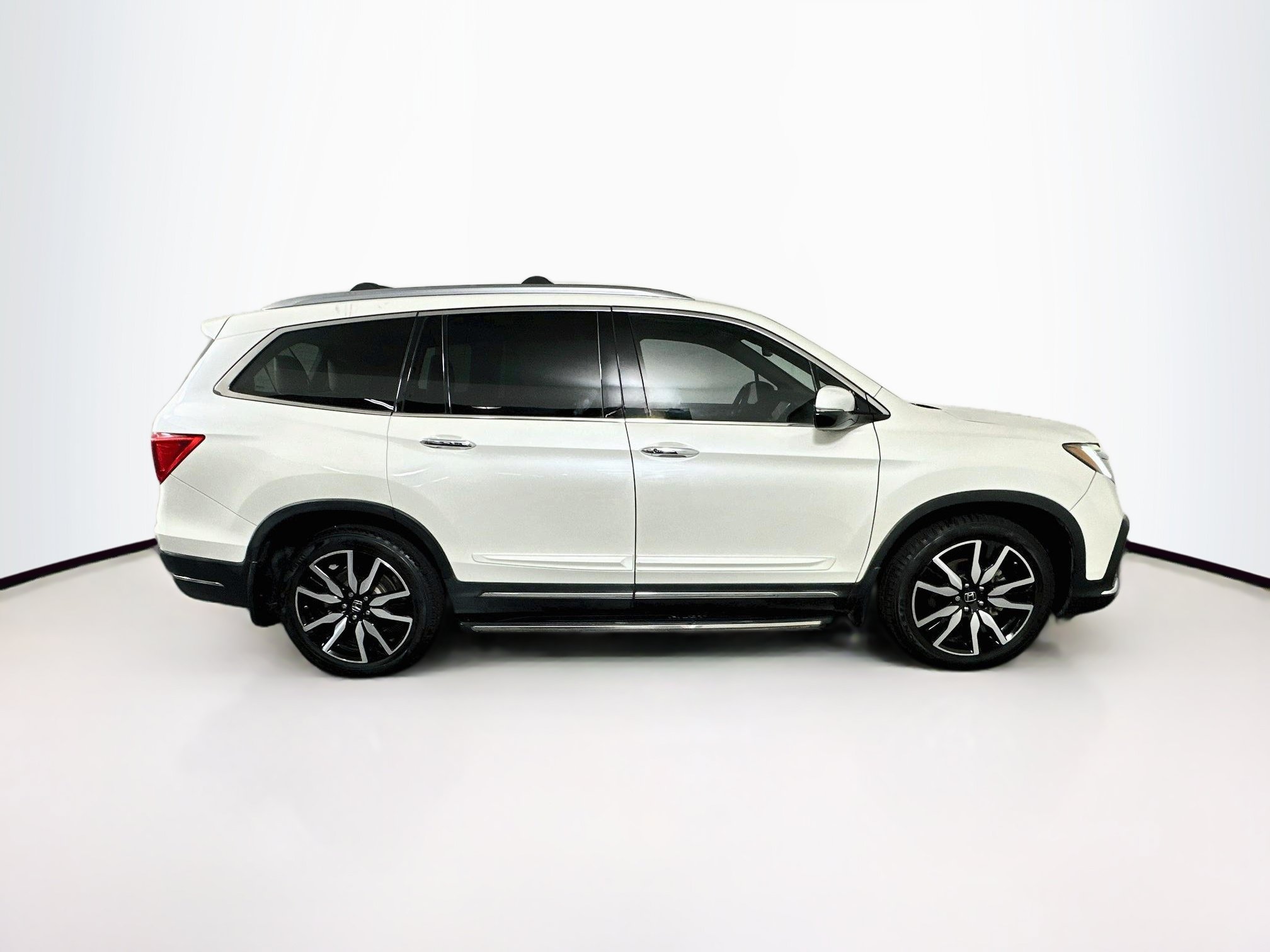 Used 2019 Honda Pilot Touring image 10