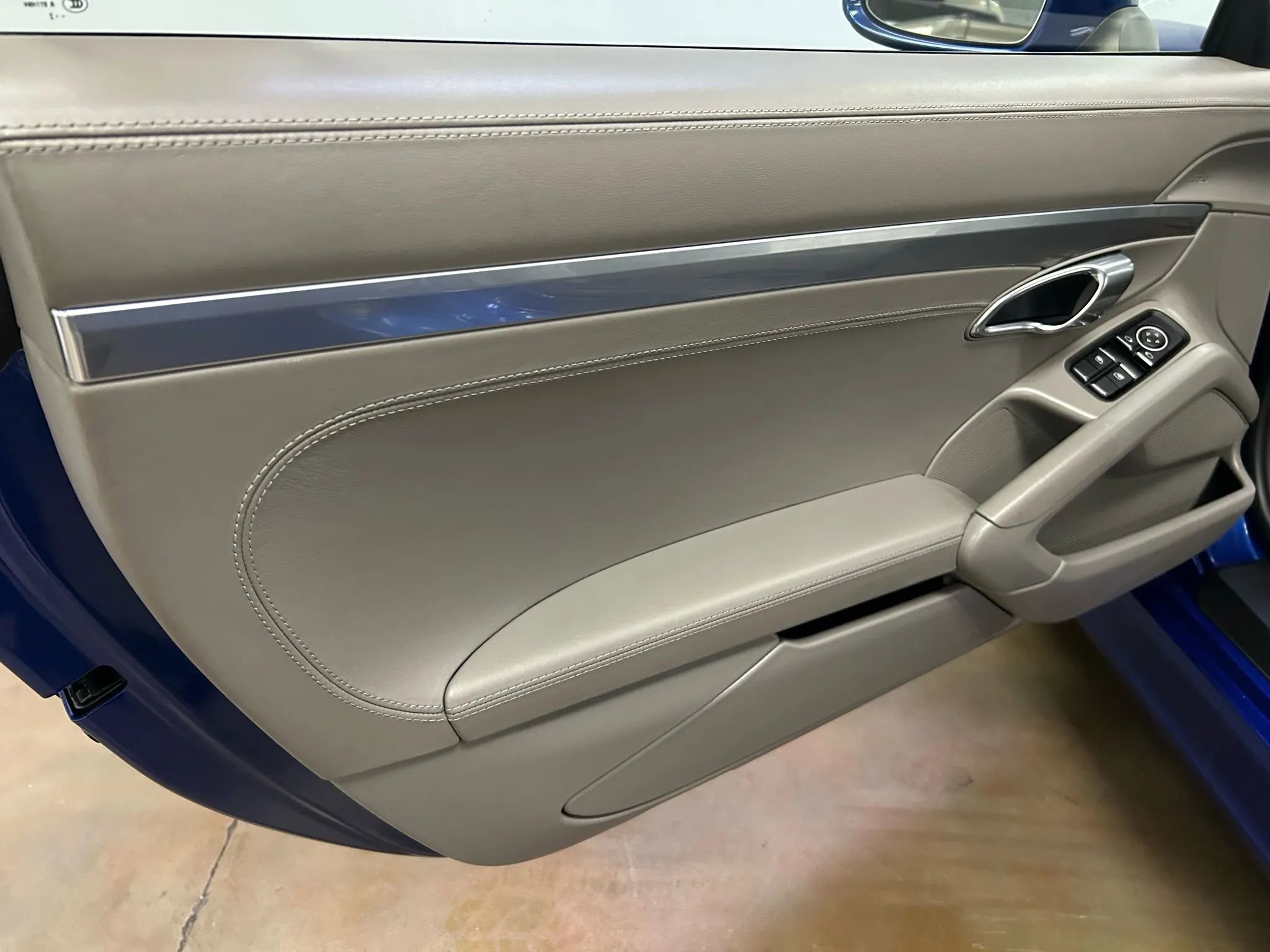 Used 2013 Porsche Boxster image 12