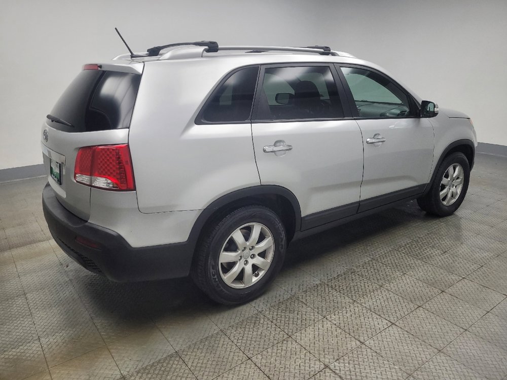 Used 2013 Kia Sorento LX w/ Convenience Pkg image 10