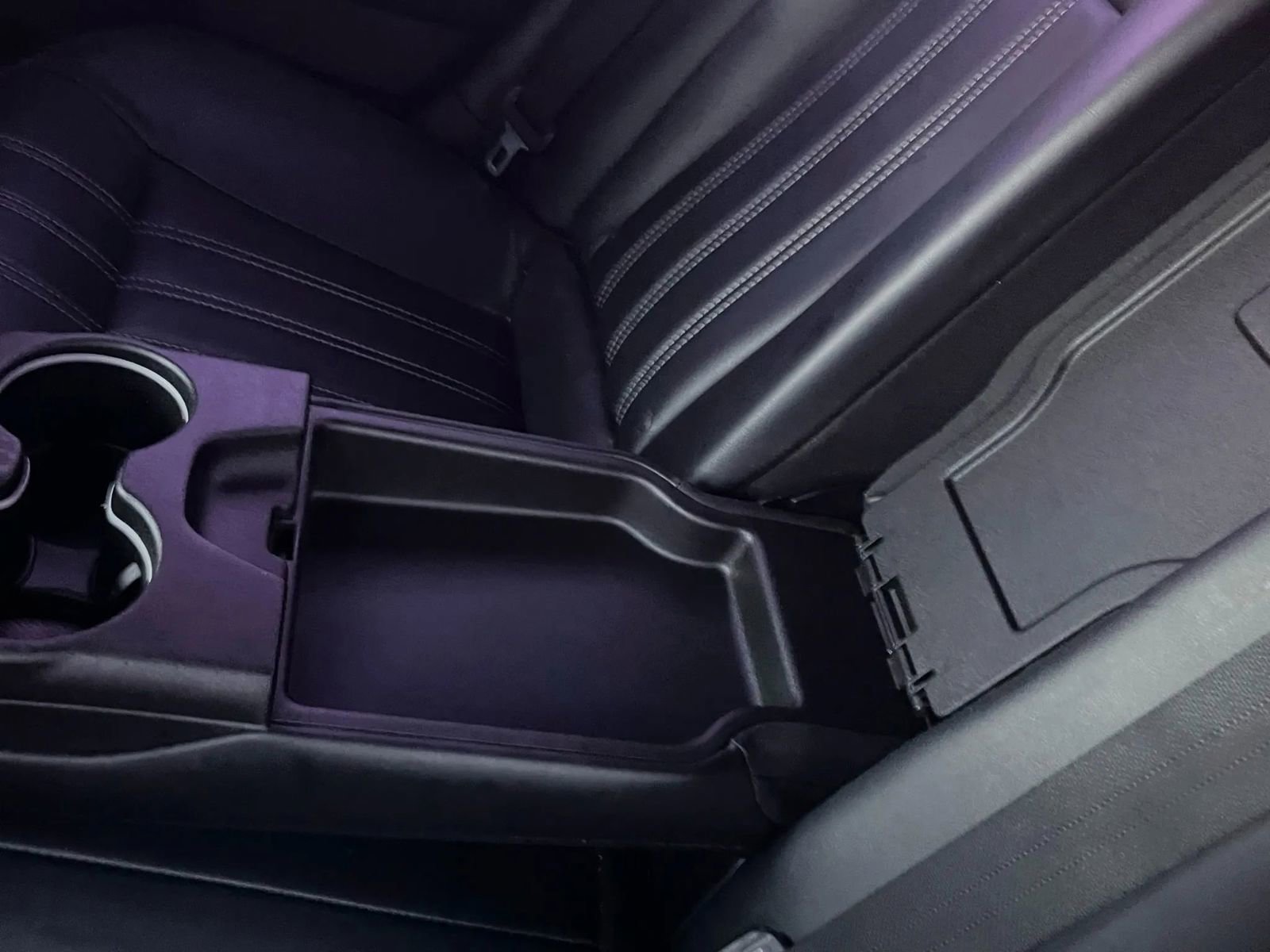 Used 2013 Chrysler 300 S image 26