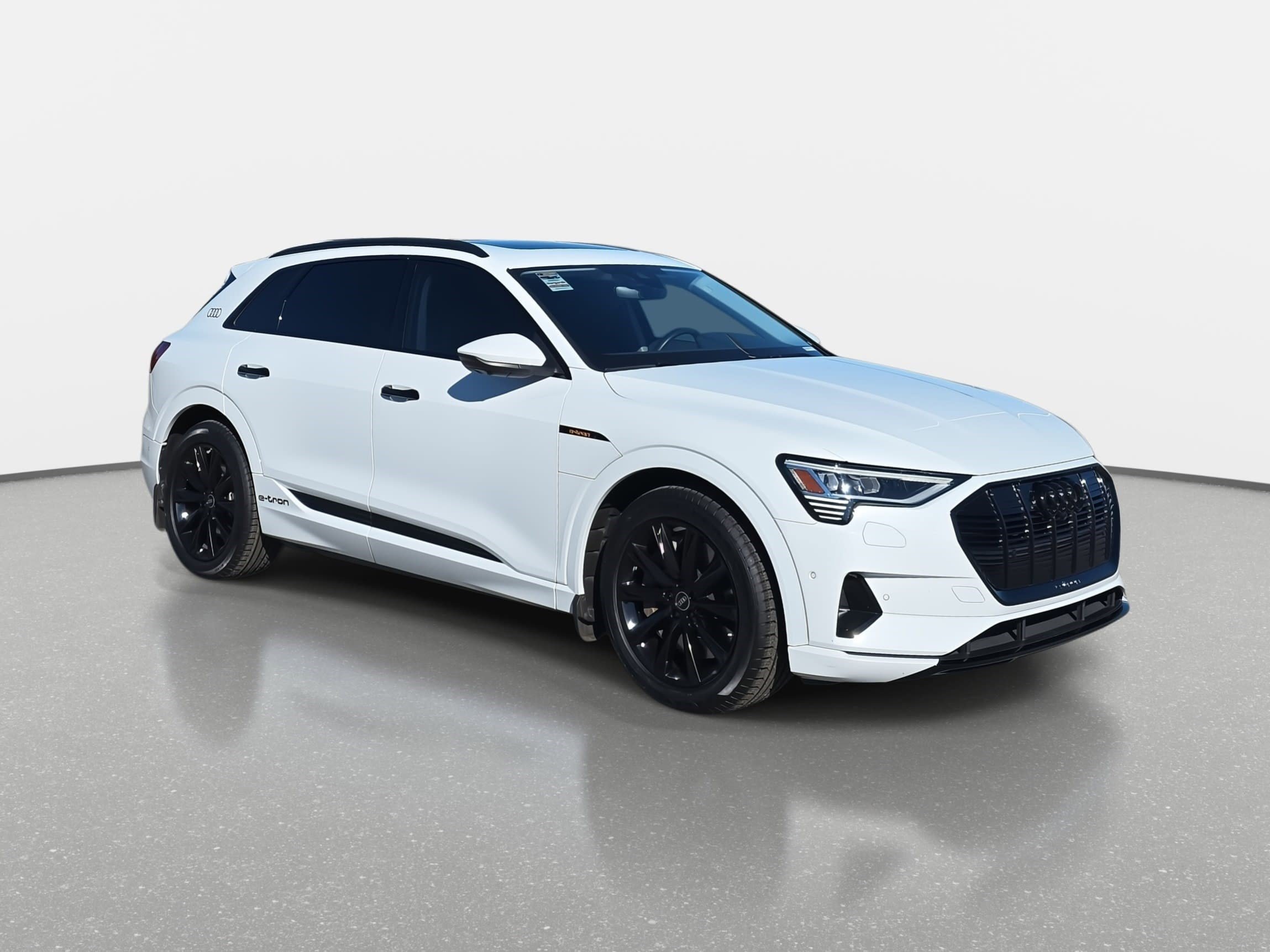Certified 2022 Audi e-tron Premium image 3