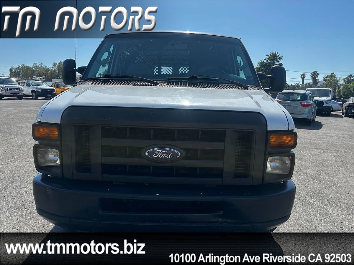 Used 2008 Ford E-350 and Econoline 350 Super Duty RWD image 2