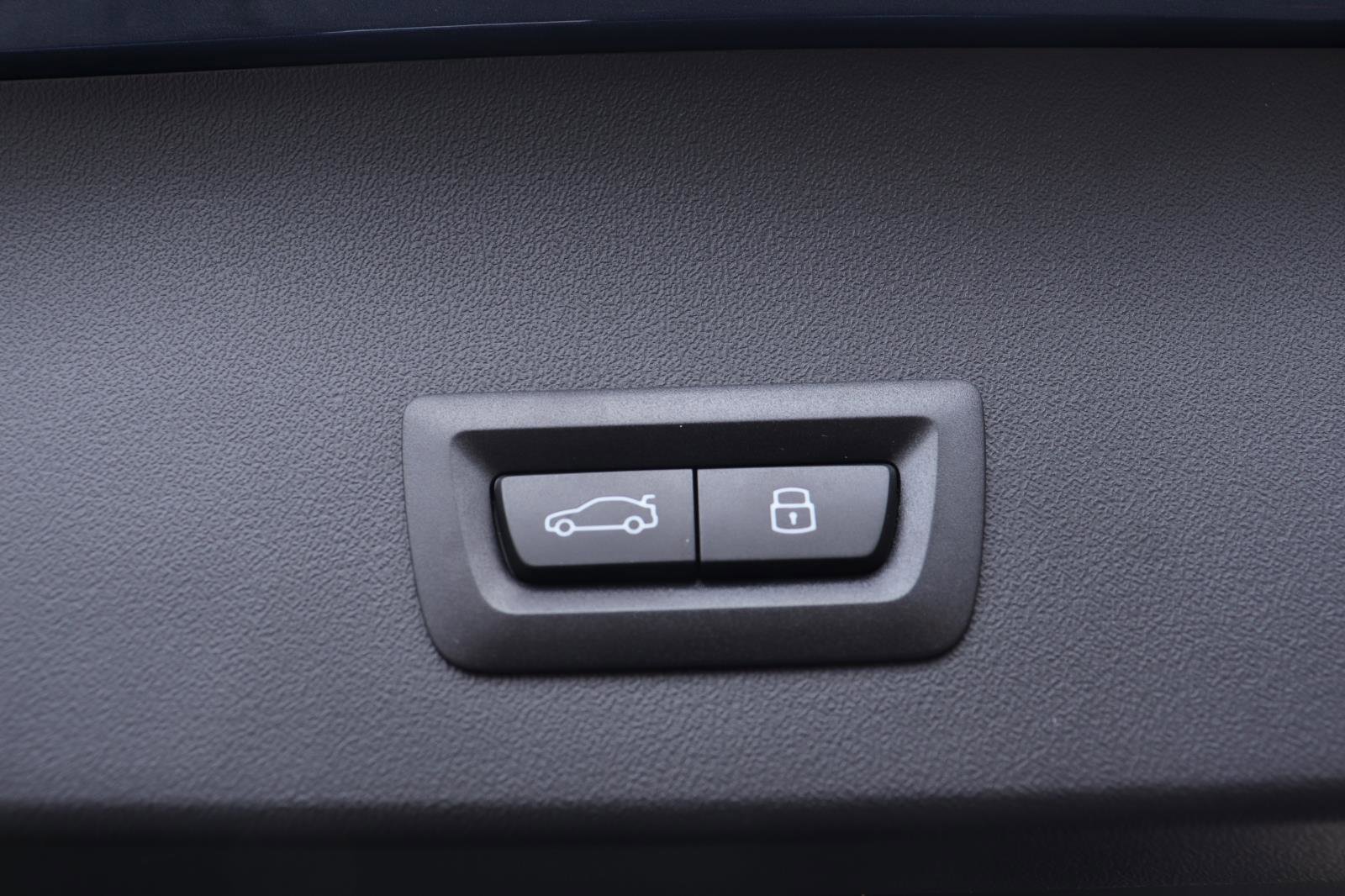 Used 2025 BMW X3 xDrive30i w/ Premium Package image 18