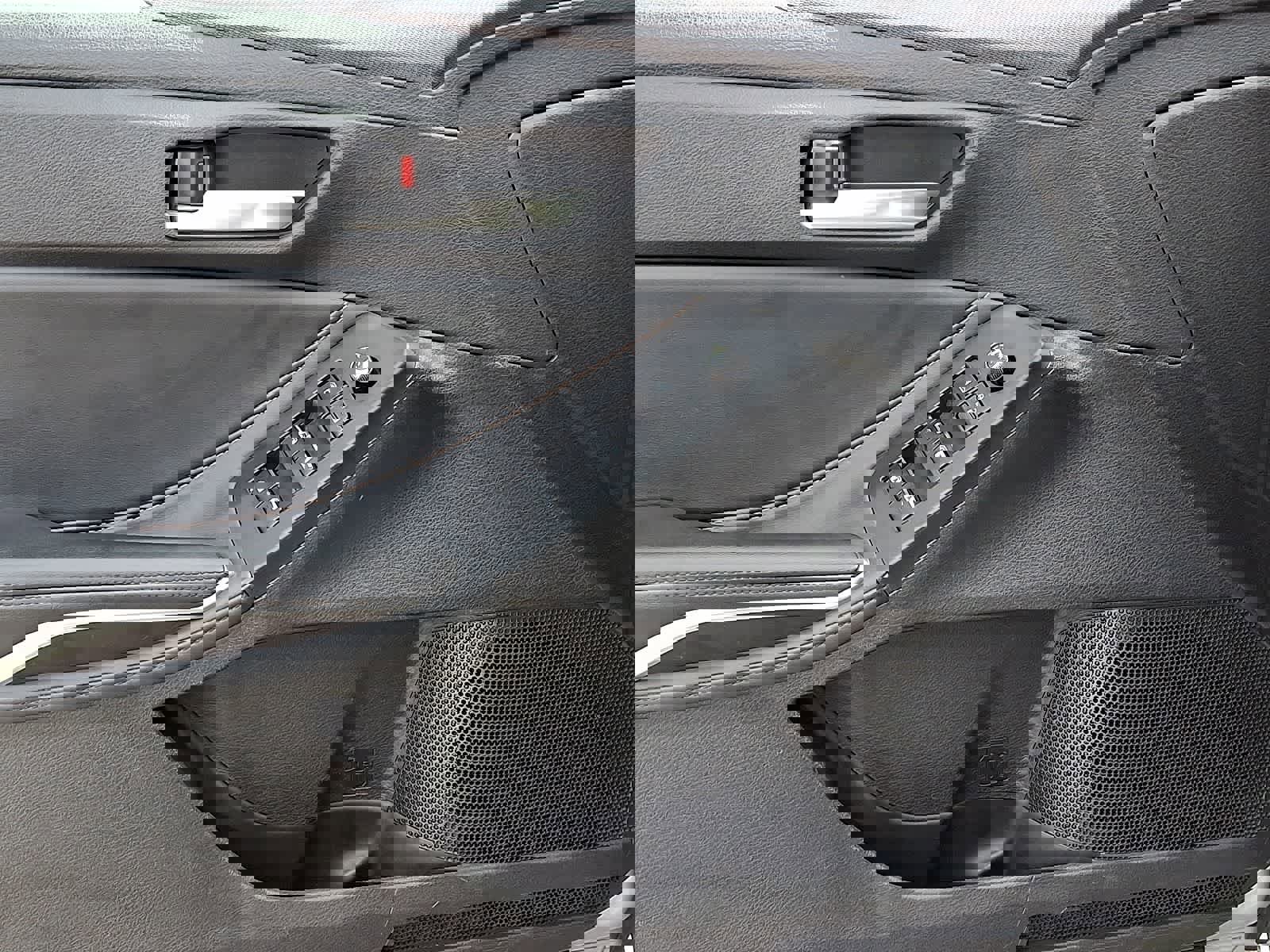 Certified 2020 Toyota Avalon XSE w/ All Weather Liner Package image 15