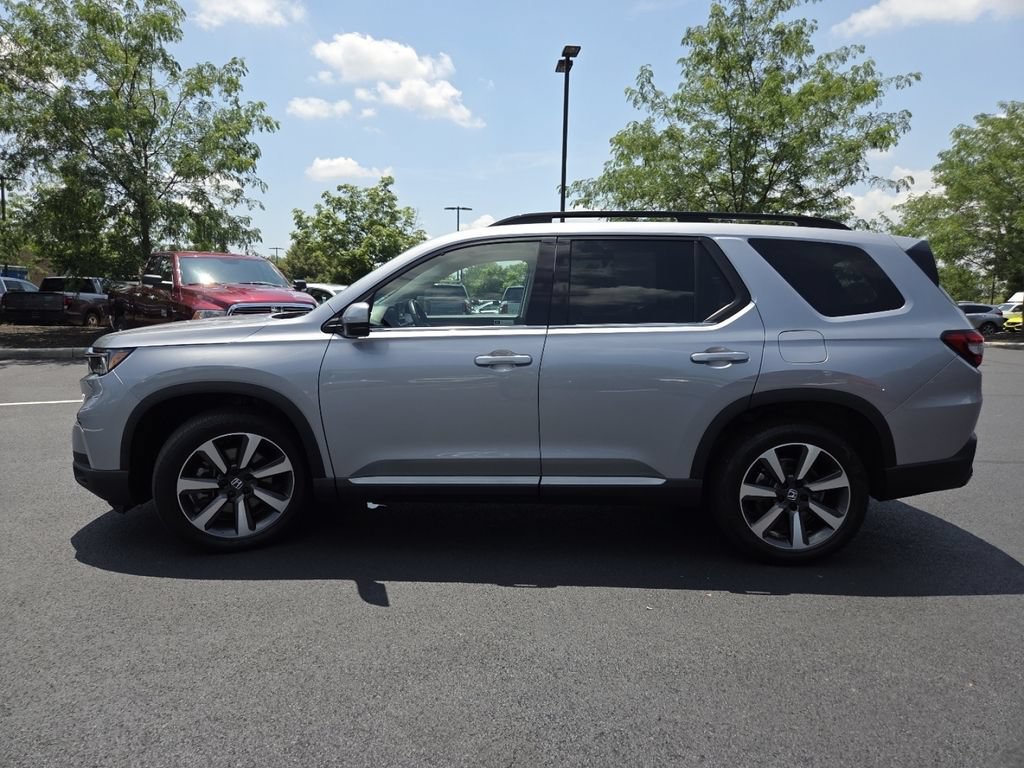Certified 2023 Honda Pilot Touring image 20